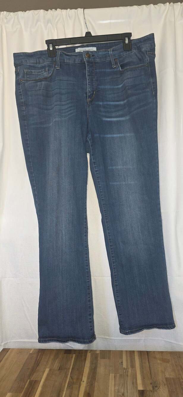 Vintage America Blues Women's Plus Size 20W Straight Leg Blue Jeans